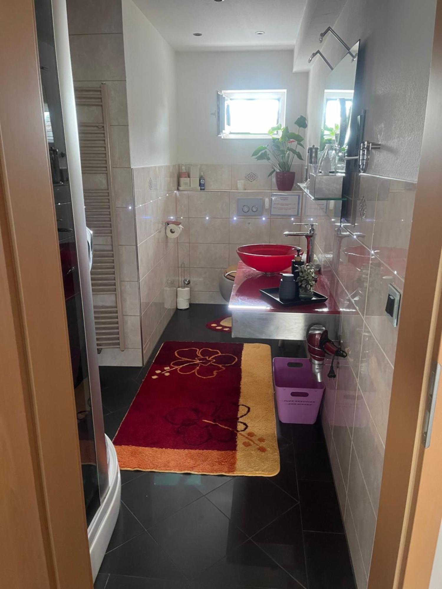 Gaestezimmer In Ratingen Bei Duesseldorf Mit Einem Hauch Luxus 外观 照片